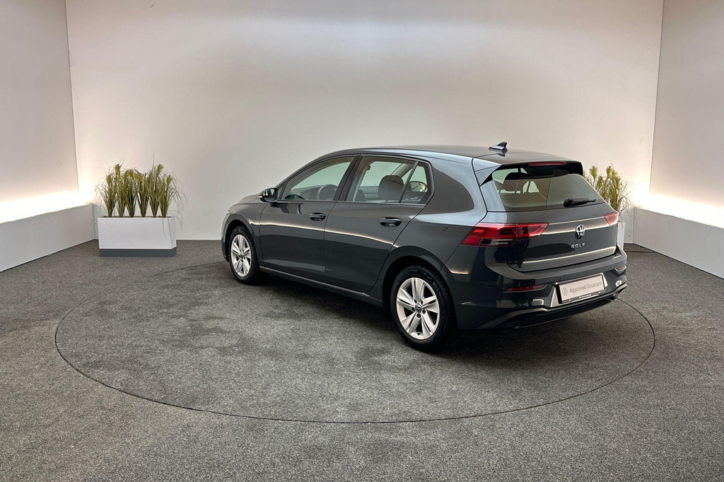 Volkswagen Golf (T129RD) met abonnement