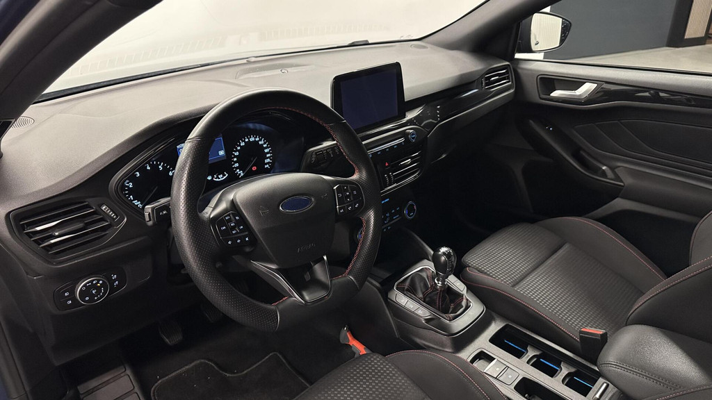 Ford FOCUS Wagon (N328BN) met abonnement