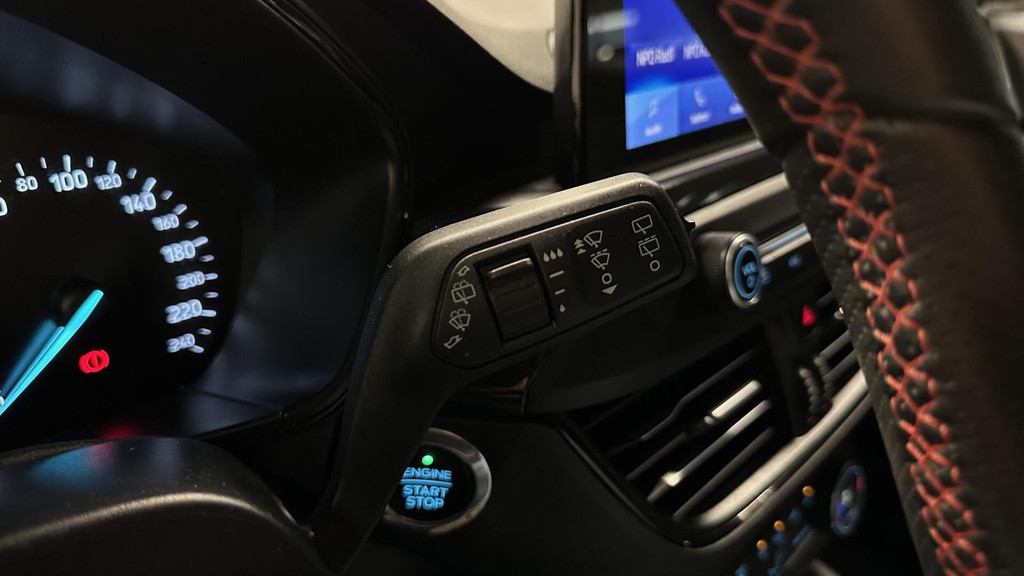 Ford FOCUS Wagon (N328BN) met abonnement