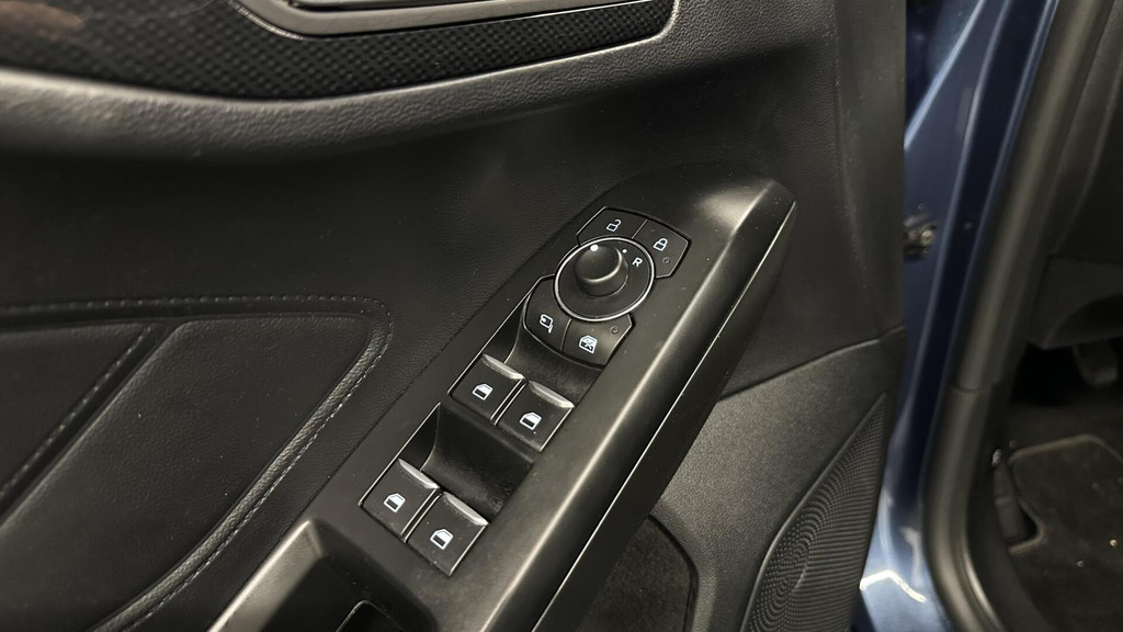 Ford FOCUS Wagon (N328BN) met abonnement