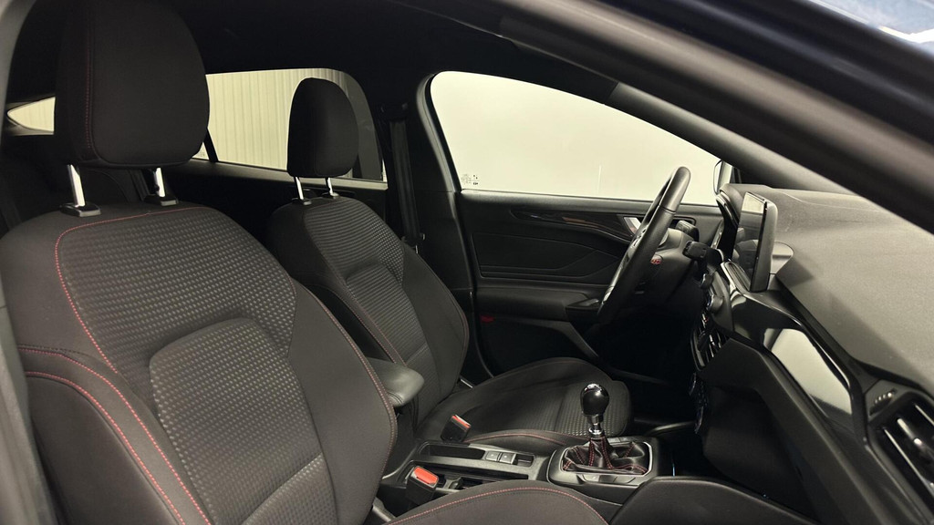 Ford FOCUS Wagon (N328BN) met abonnement