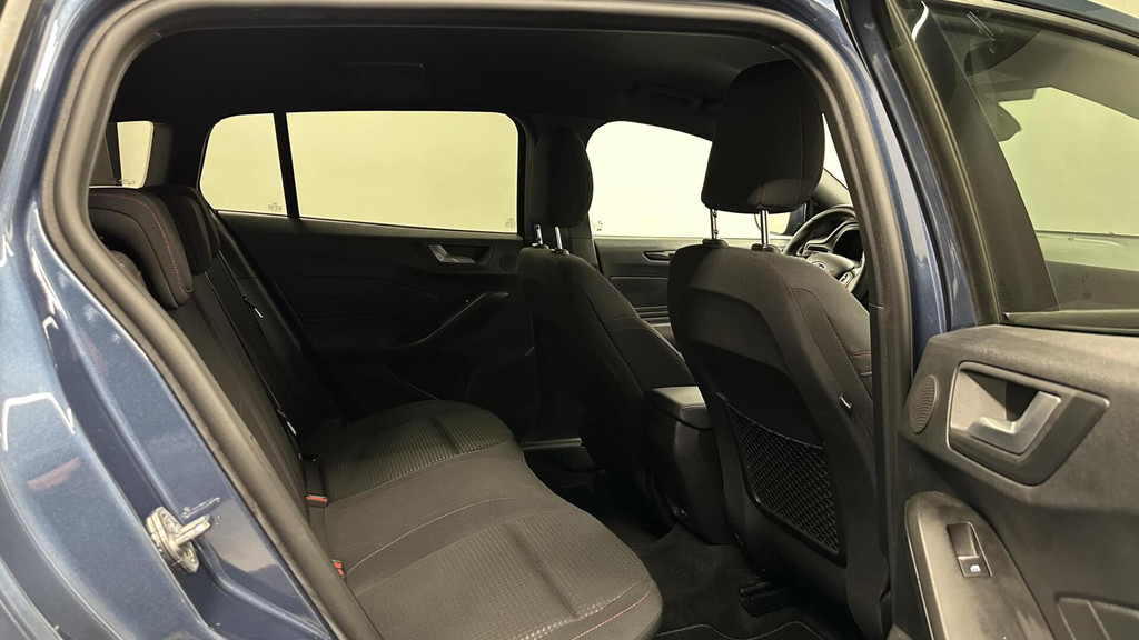 Ford FOCUS Wagon (N328BN) met abonnement