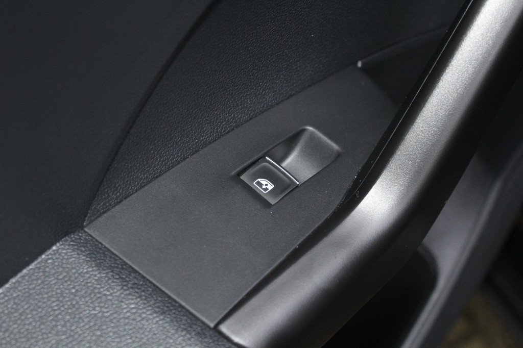 Volkswagen T-Cross (JKT46B) met abonnement