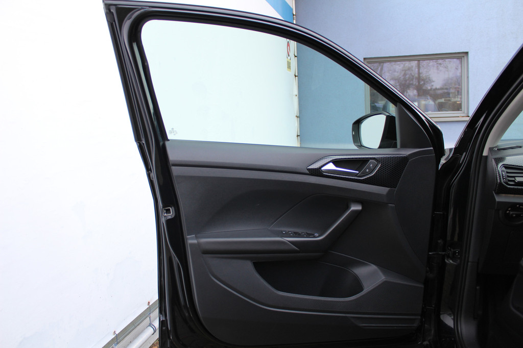 Volkswagen T-Cross (JKT46B) met abonnement