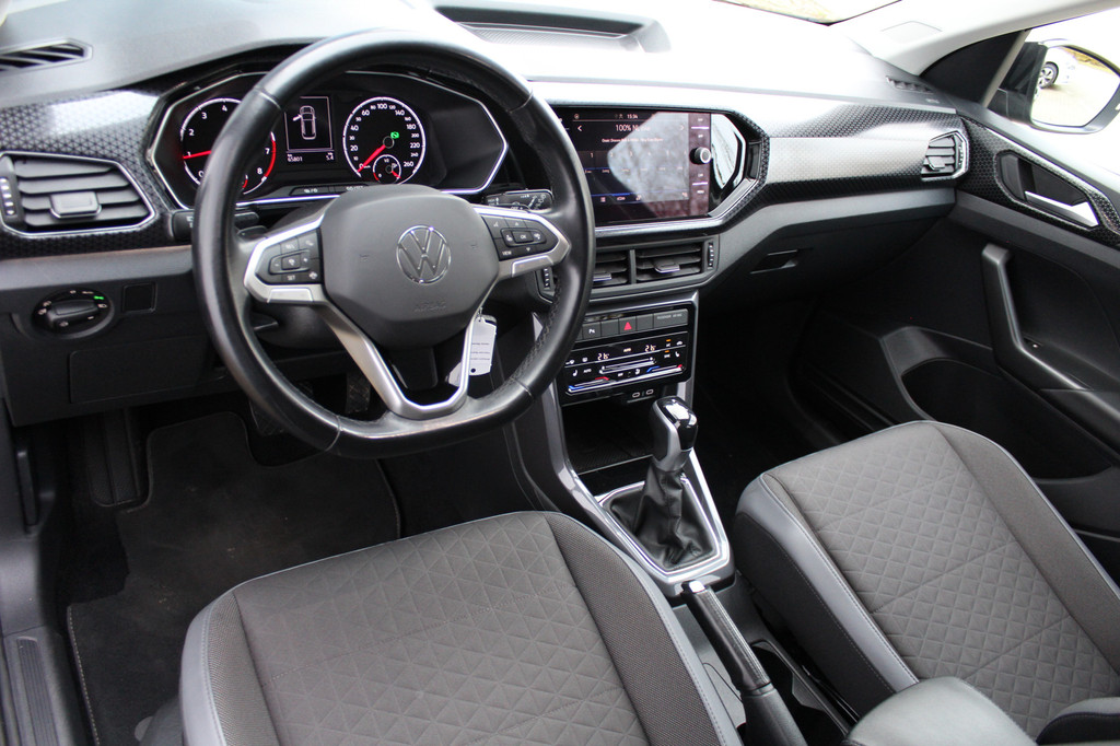 Volkswagen T-Cross (JKT46B) met abonnement