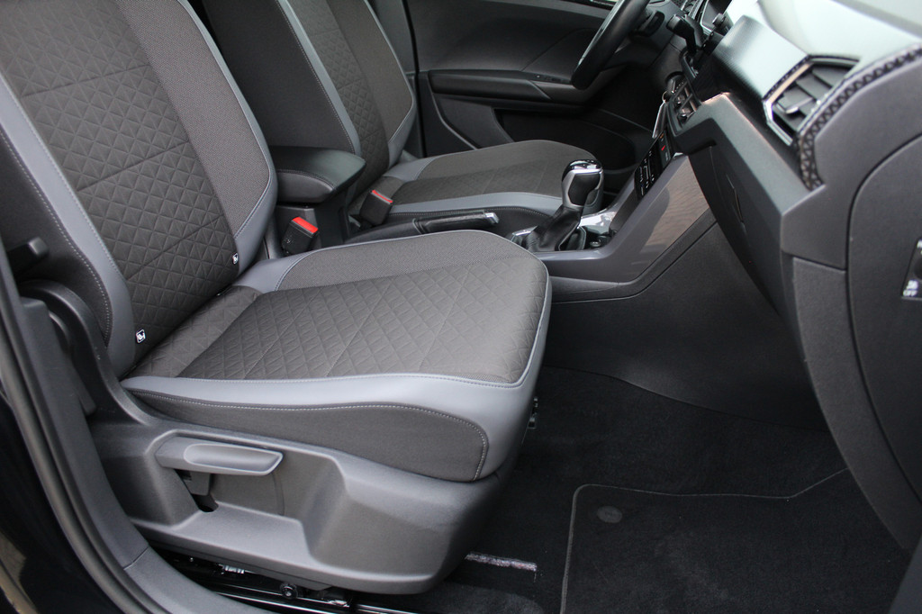 Volkswagen T-Cross (JKT46B) met abonnement