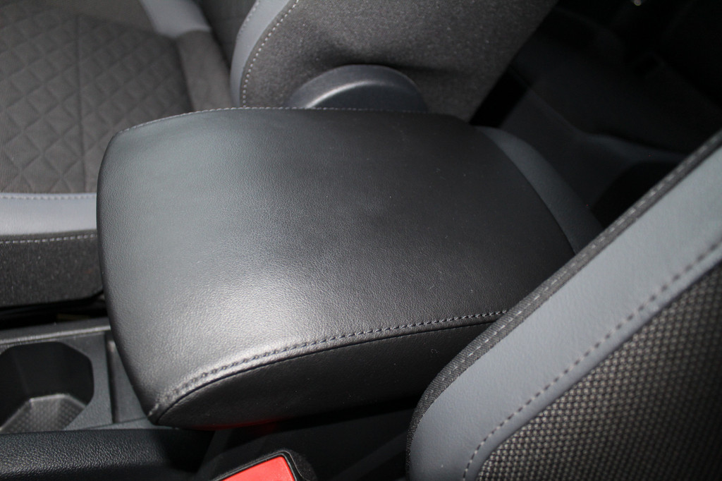 Volkswagen T-Cross (JKT46B) met abonnement