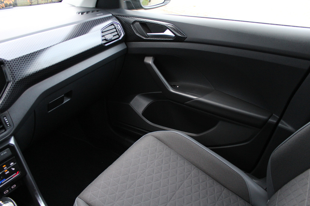 Volkswagen T-Cross (JKT46B) met abonnement