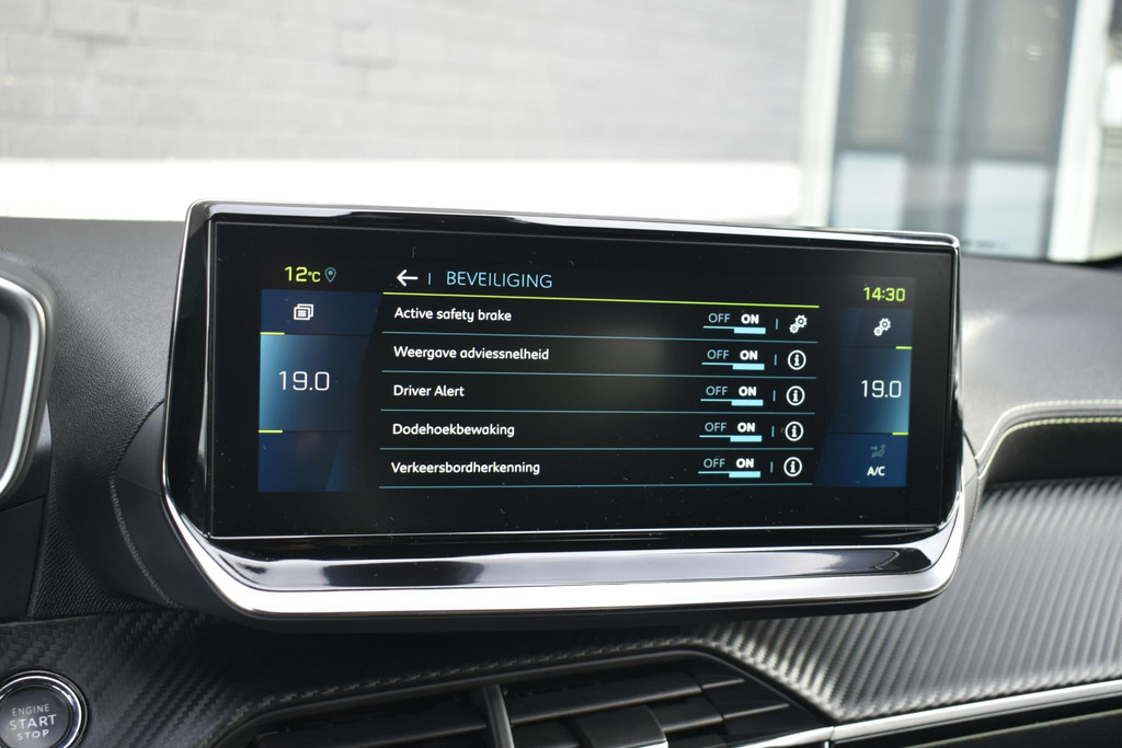 Peugeot e-208 (N279HP) met abonnement