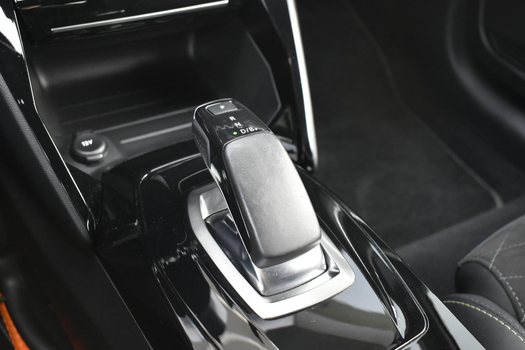 Peugeot e-208 (N279HP) met abonnement