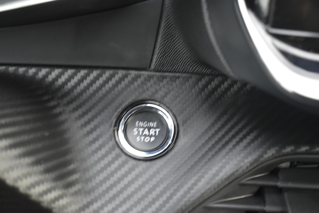 Peugeot e-208 (N279HP) met abonnement