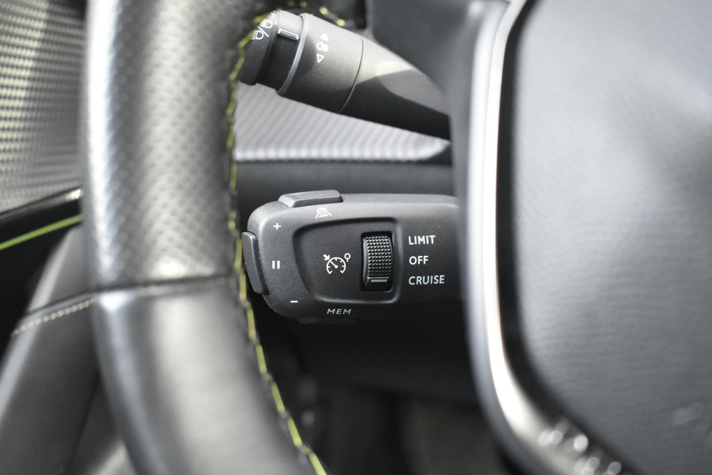 Peugeot e-208 (N279HP) met abonnement