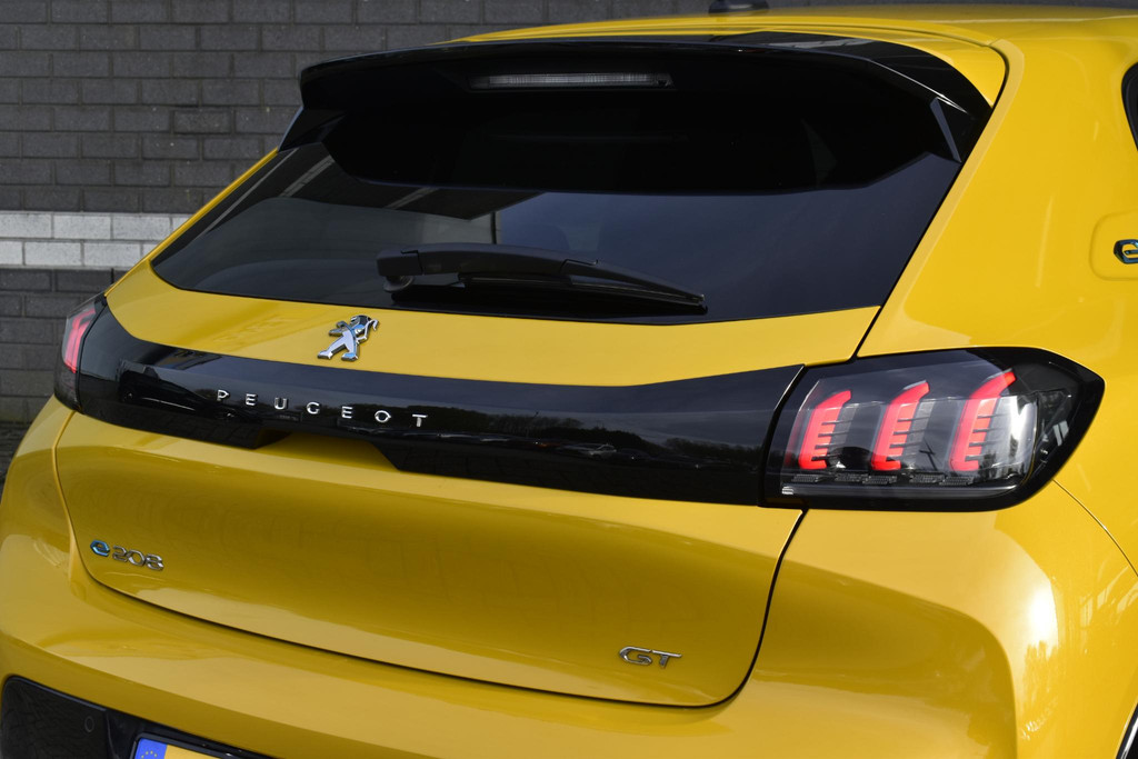 Peugeot e-208 (N279HP) met abonnement