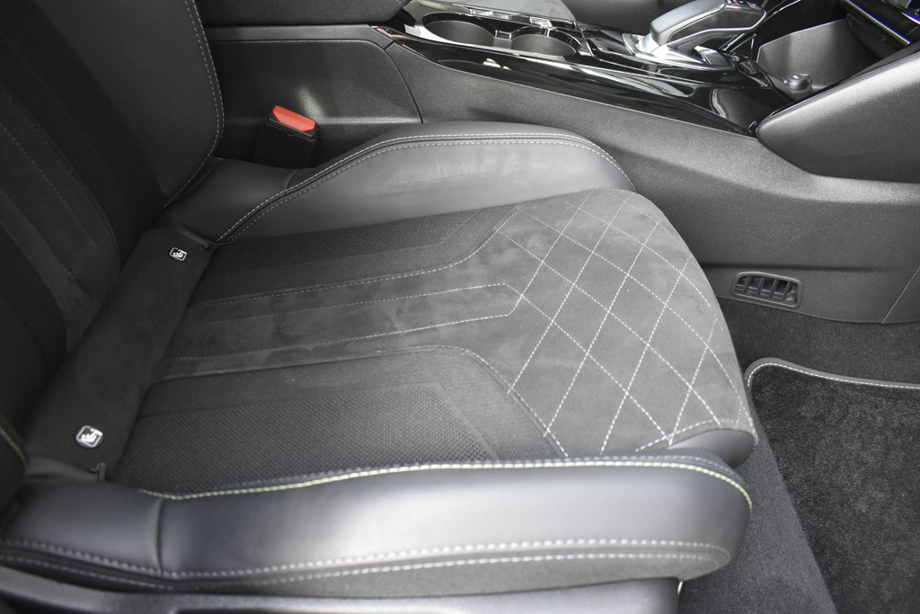 Peugeot e-208 (N279HP) met abonnement