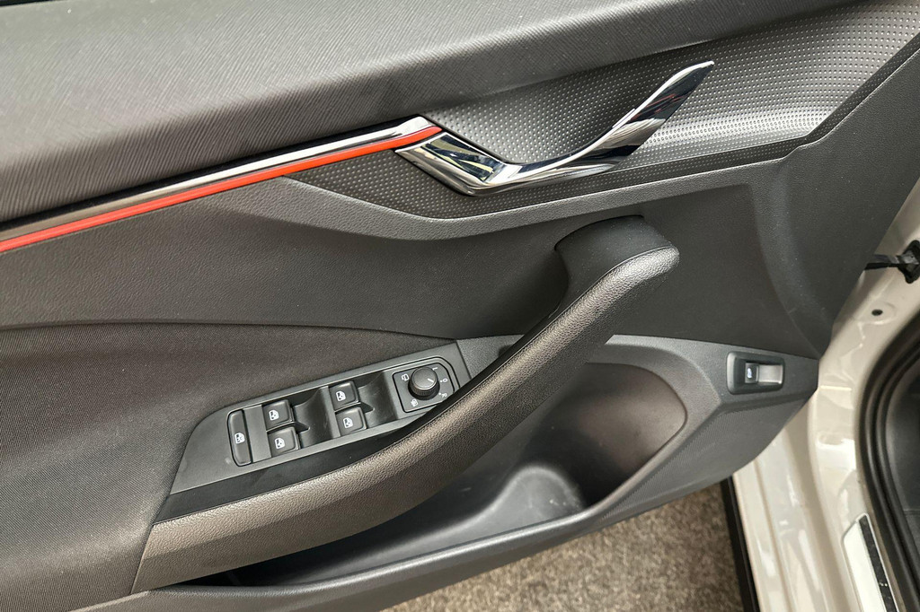 ŠKODA Scala (X257FG) met abonnement