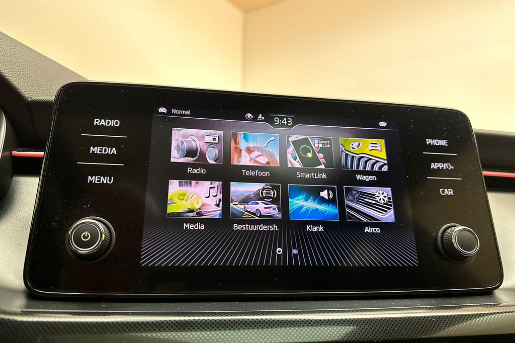 ŠKODA Scala (X257FG) met abonnement