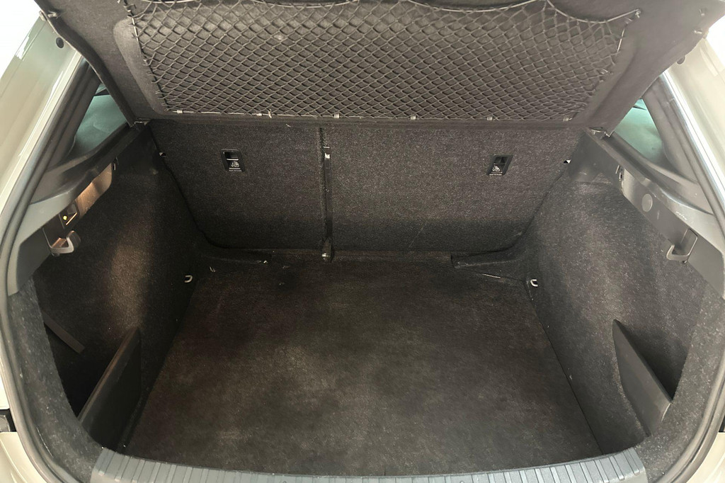 ŠKODA Scala (X257FG) met abonnement