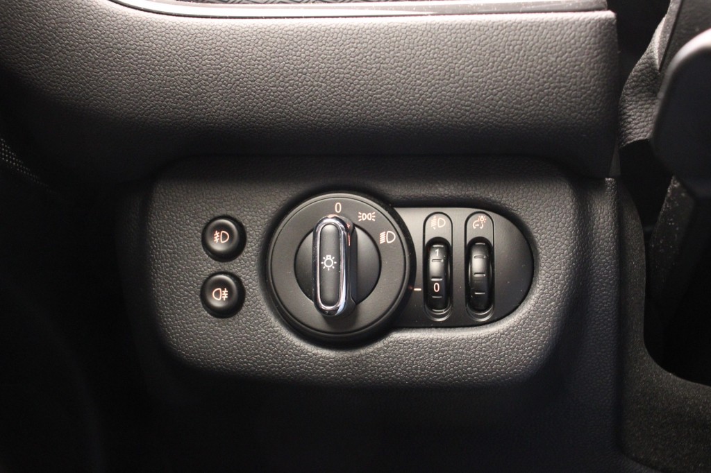 MINI Clubman (J145NT) met abonnement