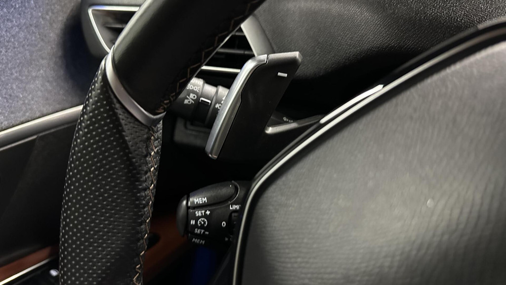 Peugeot 5008 (J823XB) met abonnement