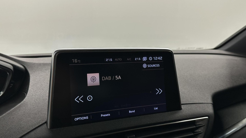 Peugeot 5008 (J823XB) met abonnement