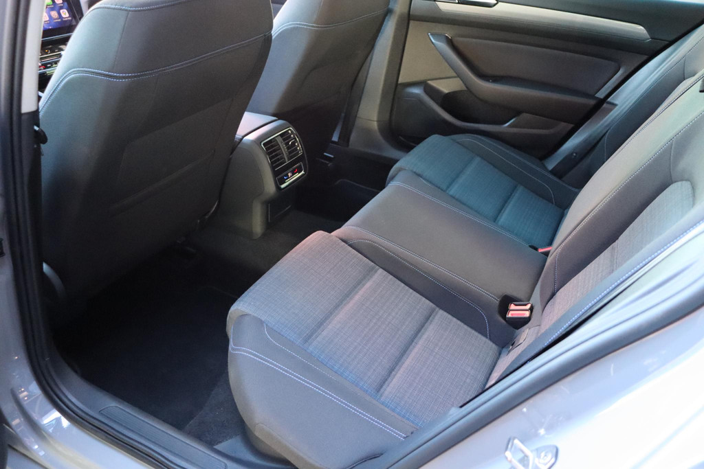 Volkswagen Passat (JLH60X) met abonnement