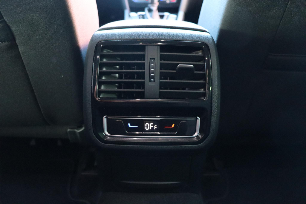 Volkswagen Passat (JLH60X) met abonnement