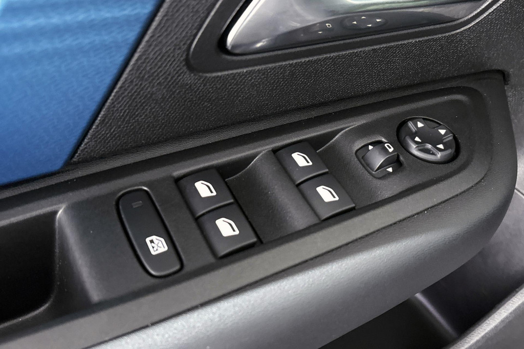 Citroën Ë-C4 (T865NX) met abonnement