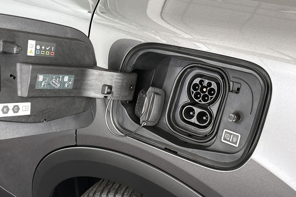 Citroën Ë-C4 (T865NX) met abonnement