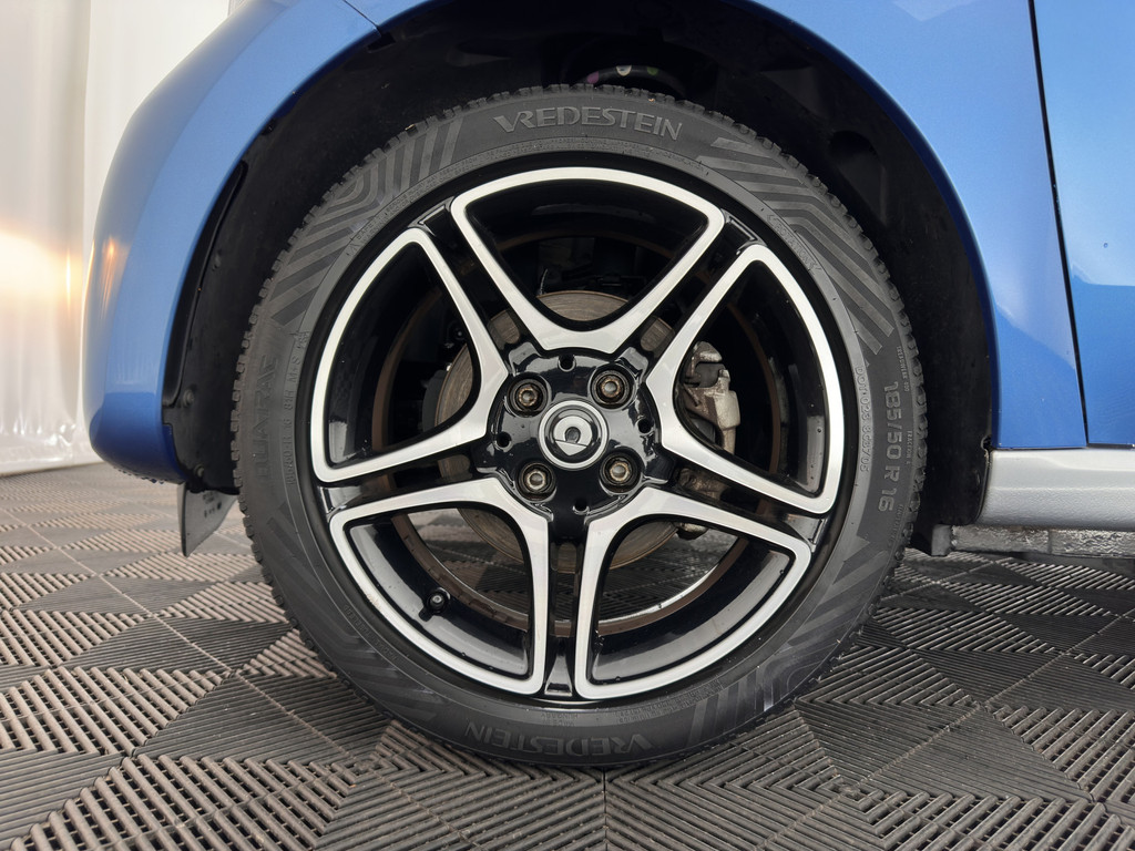 Smart Forfour (J776TR) met abonnement