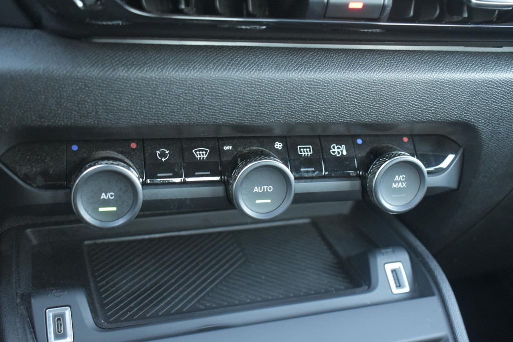 Citroën Ë-C4 (T400PG) met abonnement