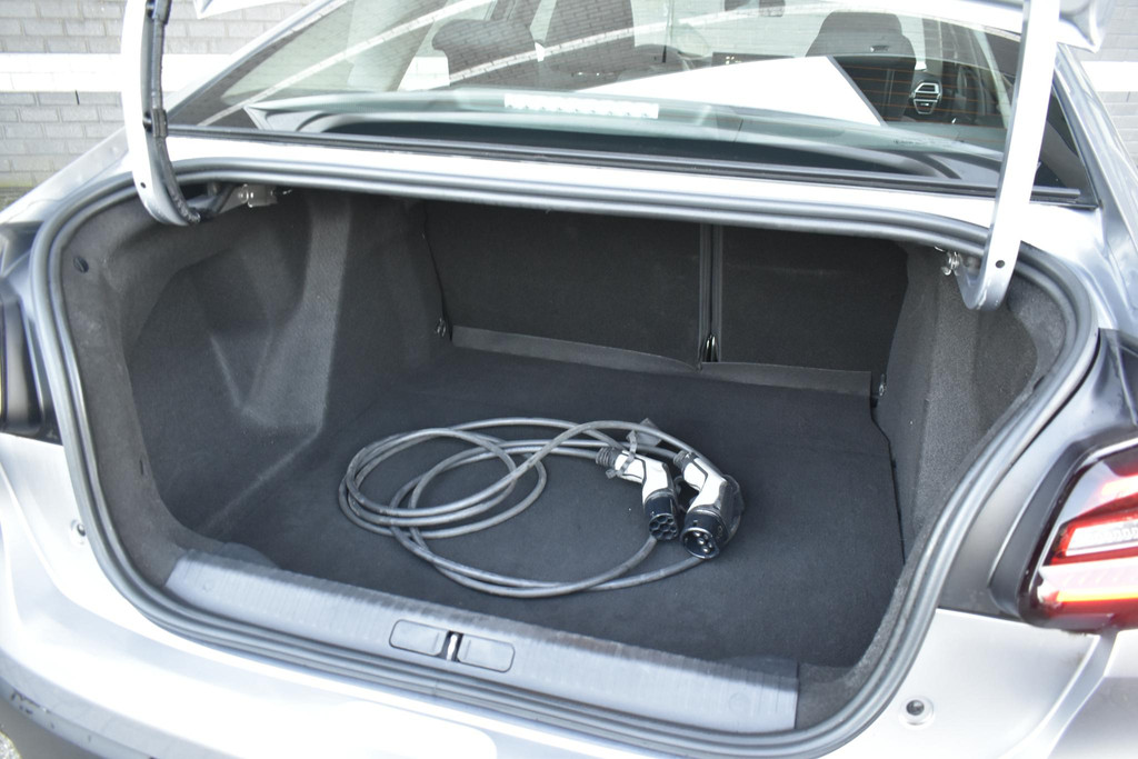 Citroën Ë-C4 (T400PG) met abonnement