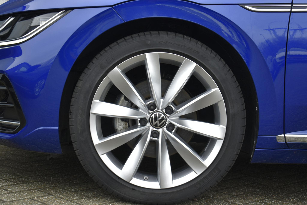 Volkswagen Arteon Shooting Brake (JLH59X) met abonnement