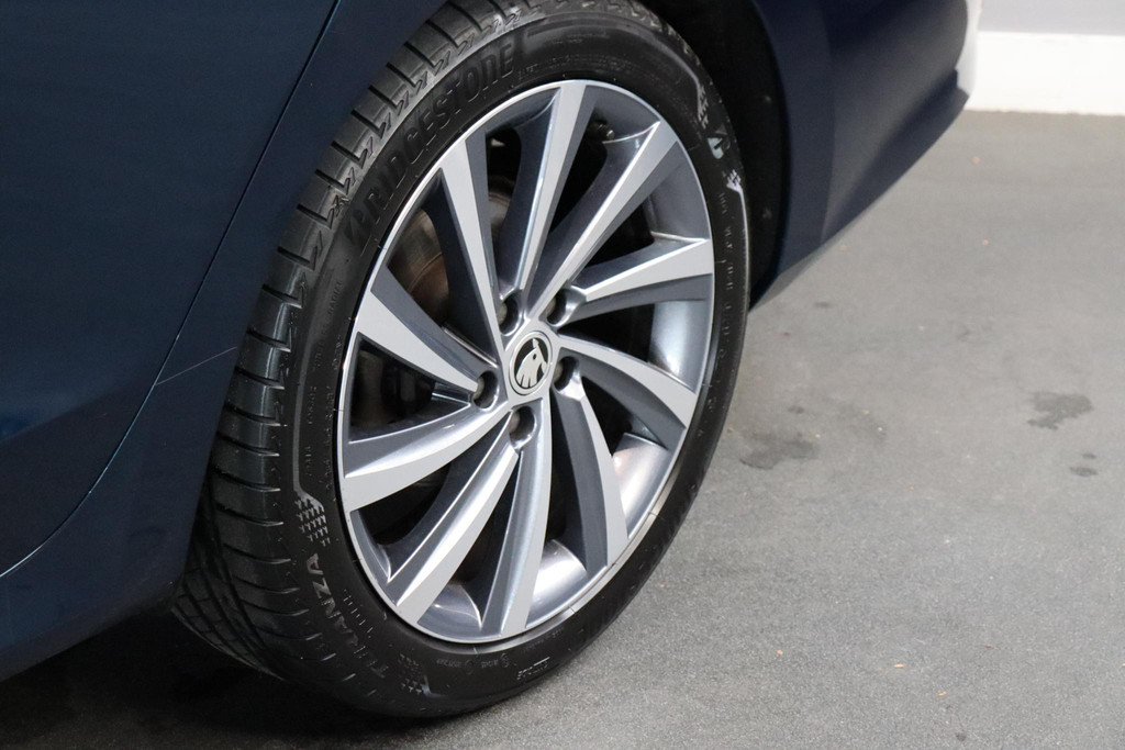 ŠKODA Octavia (JLH12Z) met abonnement