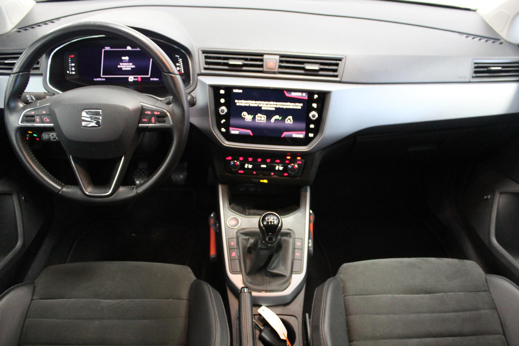 Seat Arona (J430FD) met abonnement