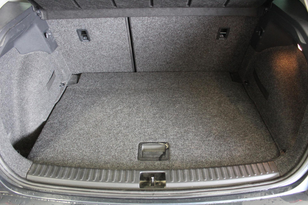 Seat Arona (J430FD) met abonnement