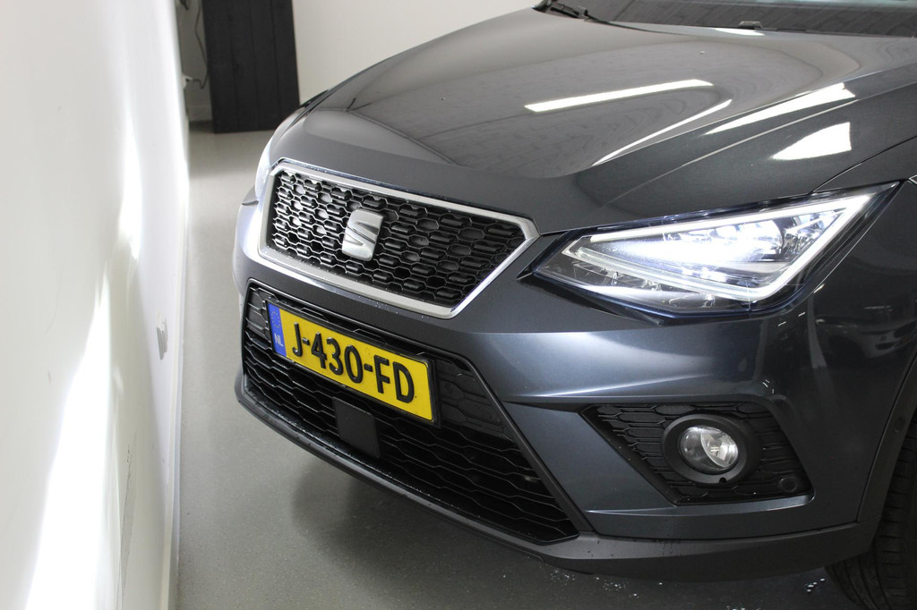 Seat Arona (J430FD) met abonnement