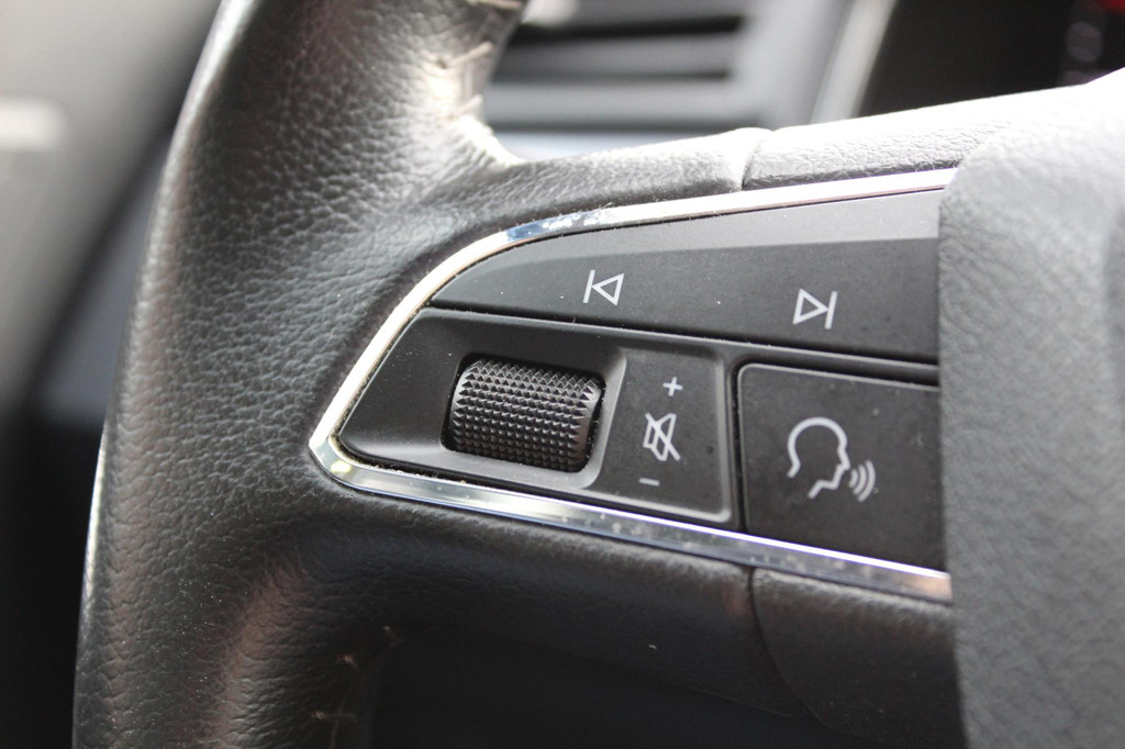 Seat Arona (J430FD) met abonnement