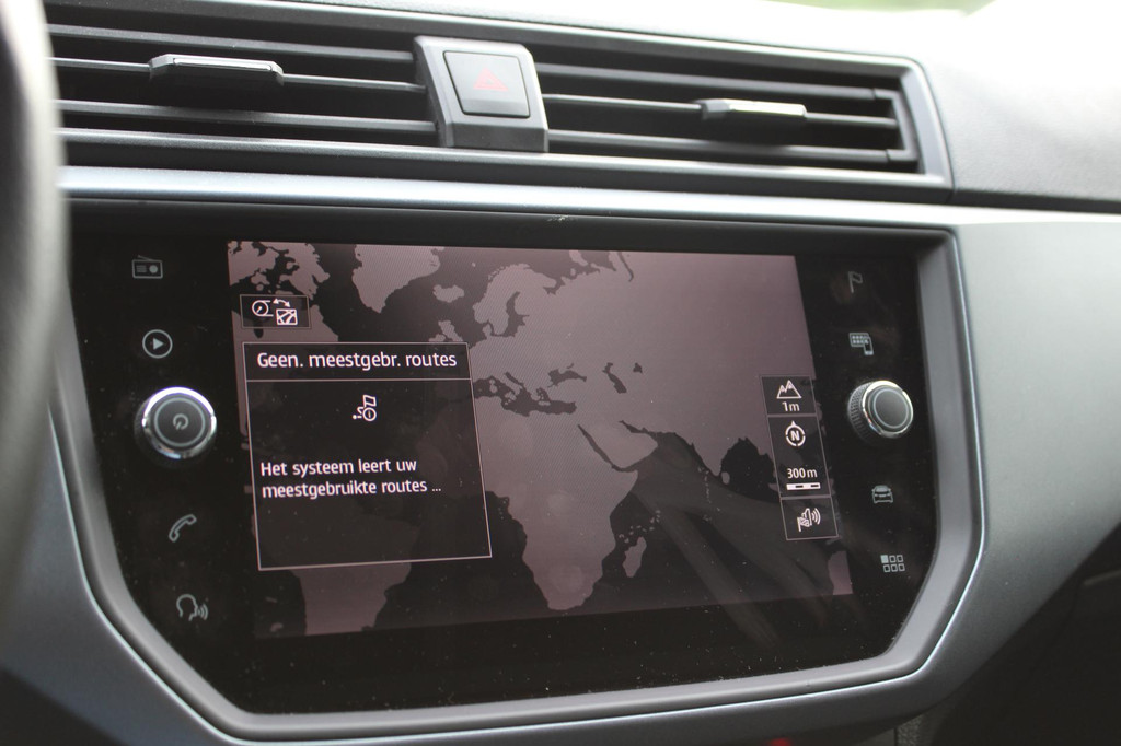 Seat Arona (J430FD) met abonnement