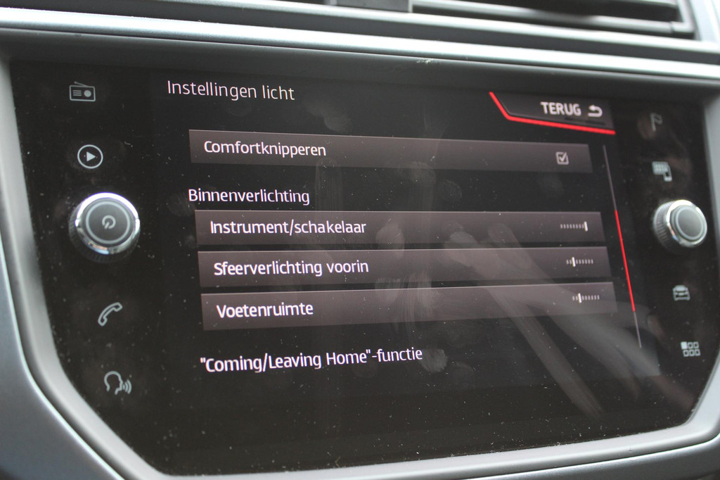 Seat Arona (J430FD) met abonnement