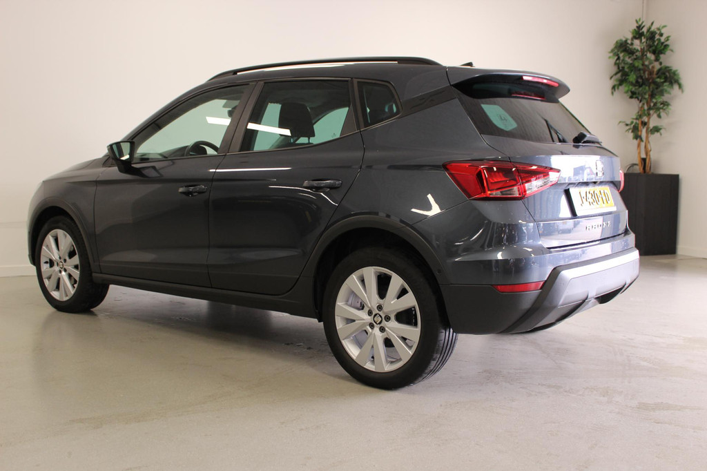 Seat Arona (J430FD) met abonnement