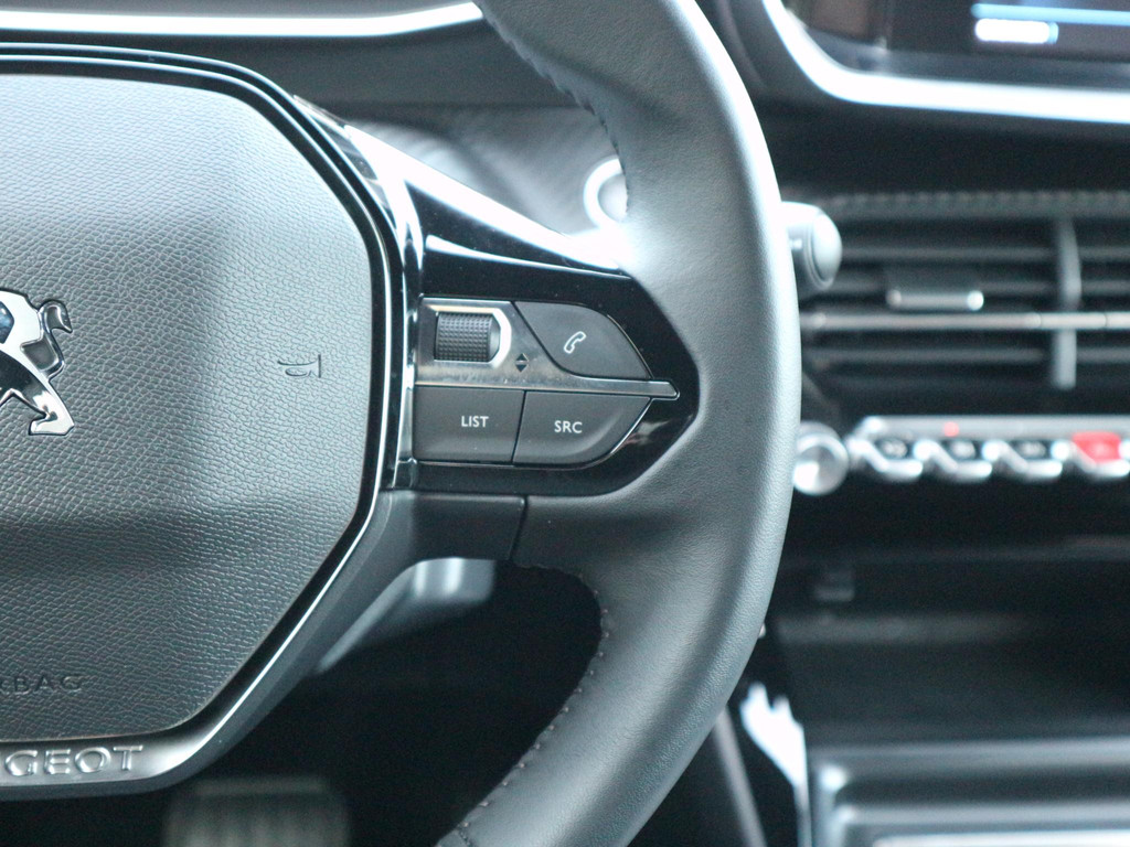 Peugeot e-2008 (S436SX) met abonnement