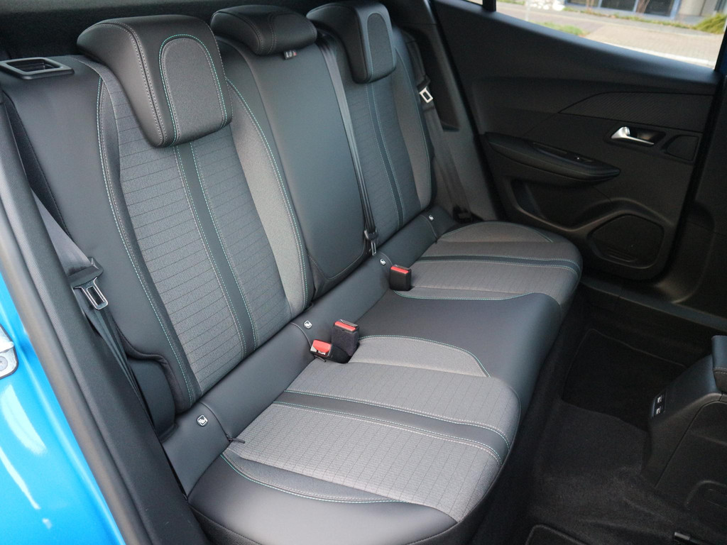 Peugeot e-2008 (S436SX) met abonnement