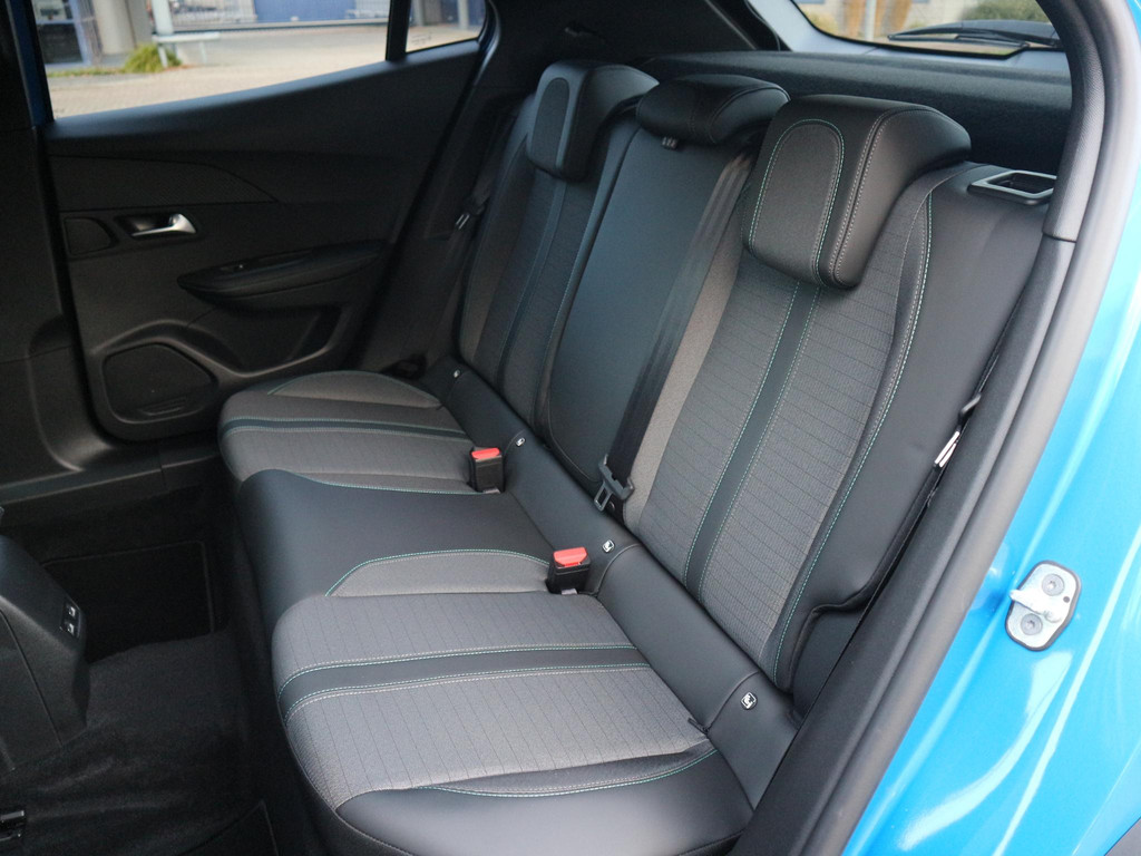 Peugeot e-2008 (S436SX) met abonnement