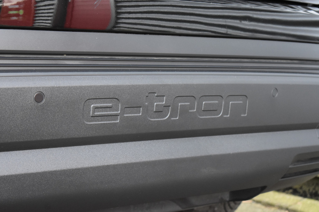 Audi Q4 e-tron (N564DZ) met abonnement