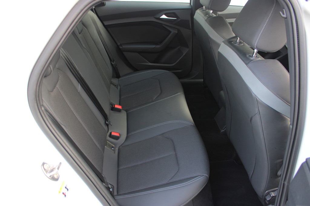 Audi A1 (J320RP) met abonnement