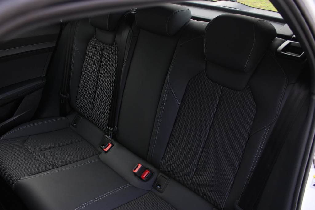 Audi A1 (J320RP) met abonnement