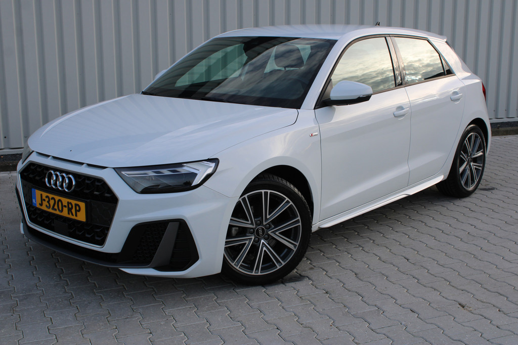 Audi A1 (J320RP) met abonnement