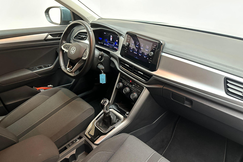Volkswagen T-Roc (T013XB) met abonnement