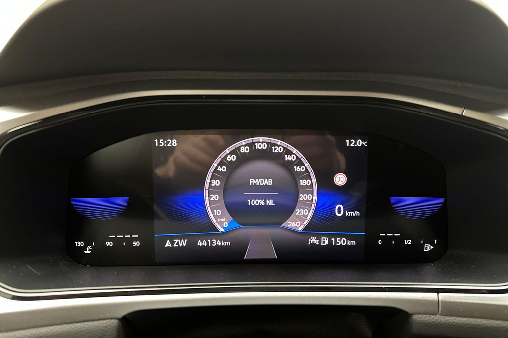 Volkswagen T-Roc (T013XB) met abonnement