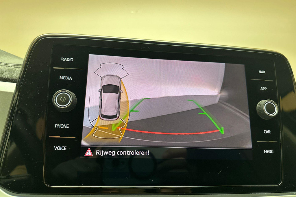 Volkswagen T-Roc (T013XB) met abonnement